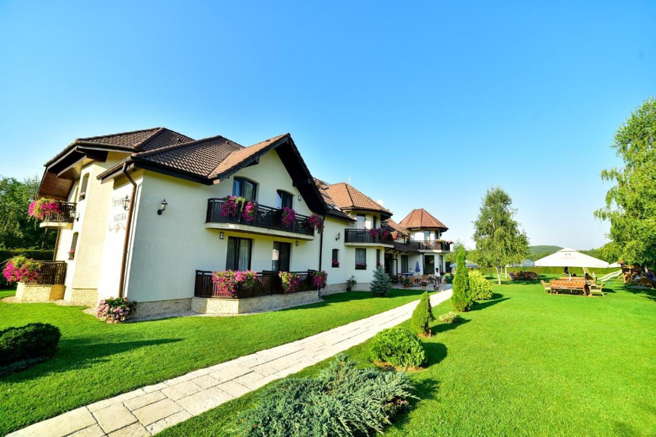 Natura Family Resort Avrig Exterior foto