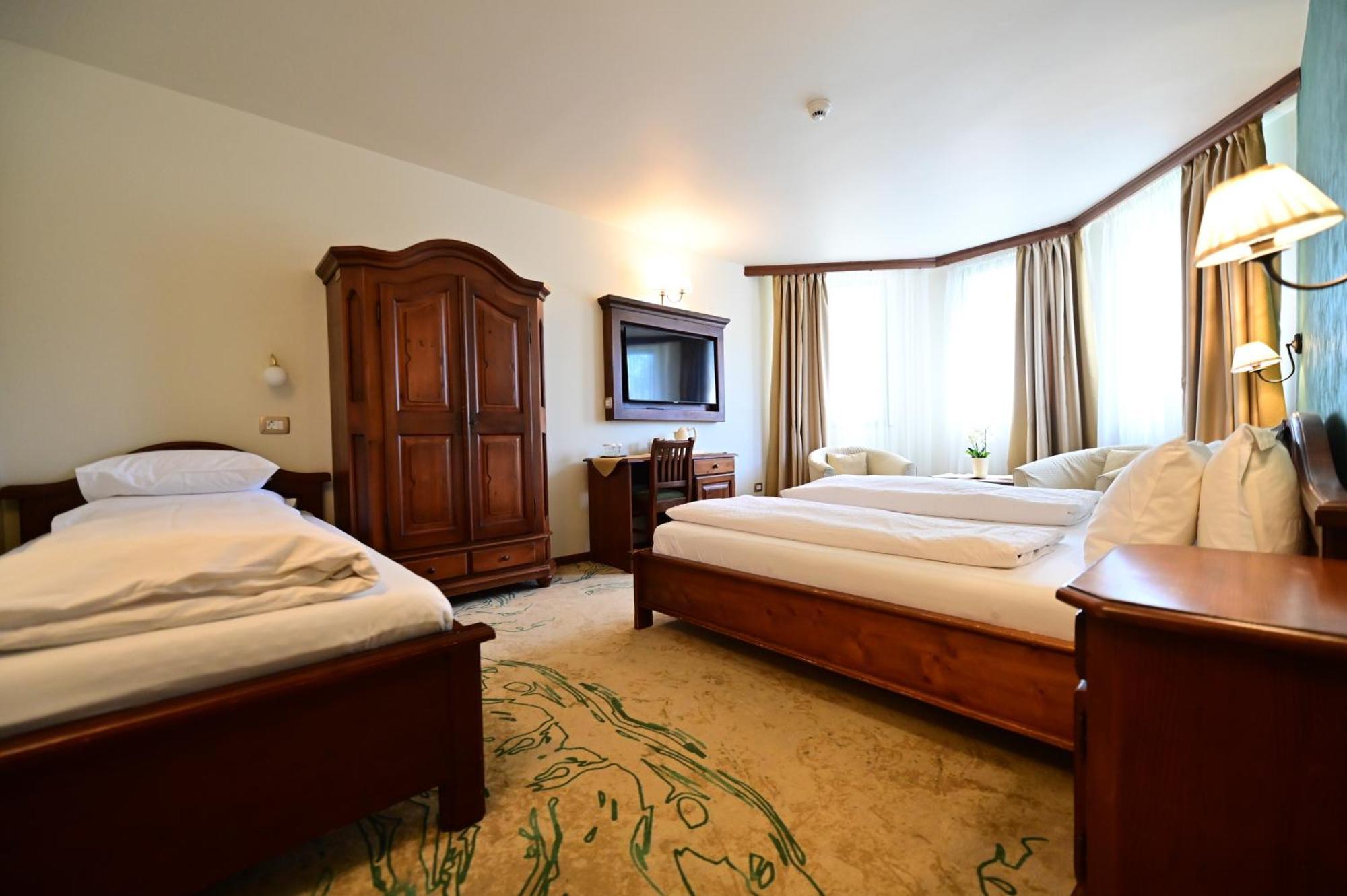 Natura Family Resort Avrig Exterior foto