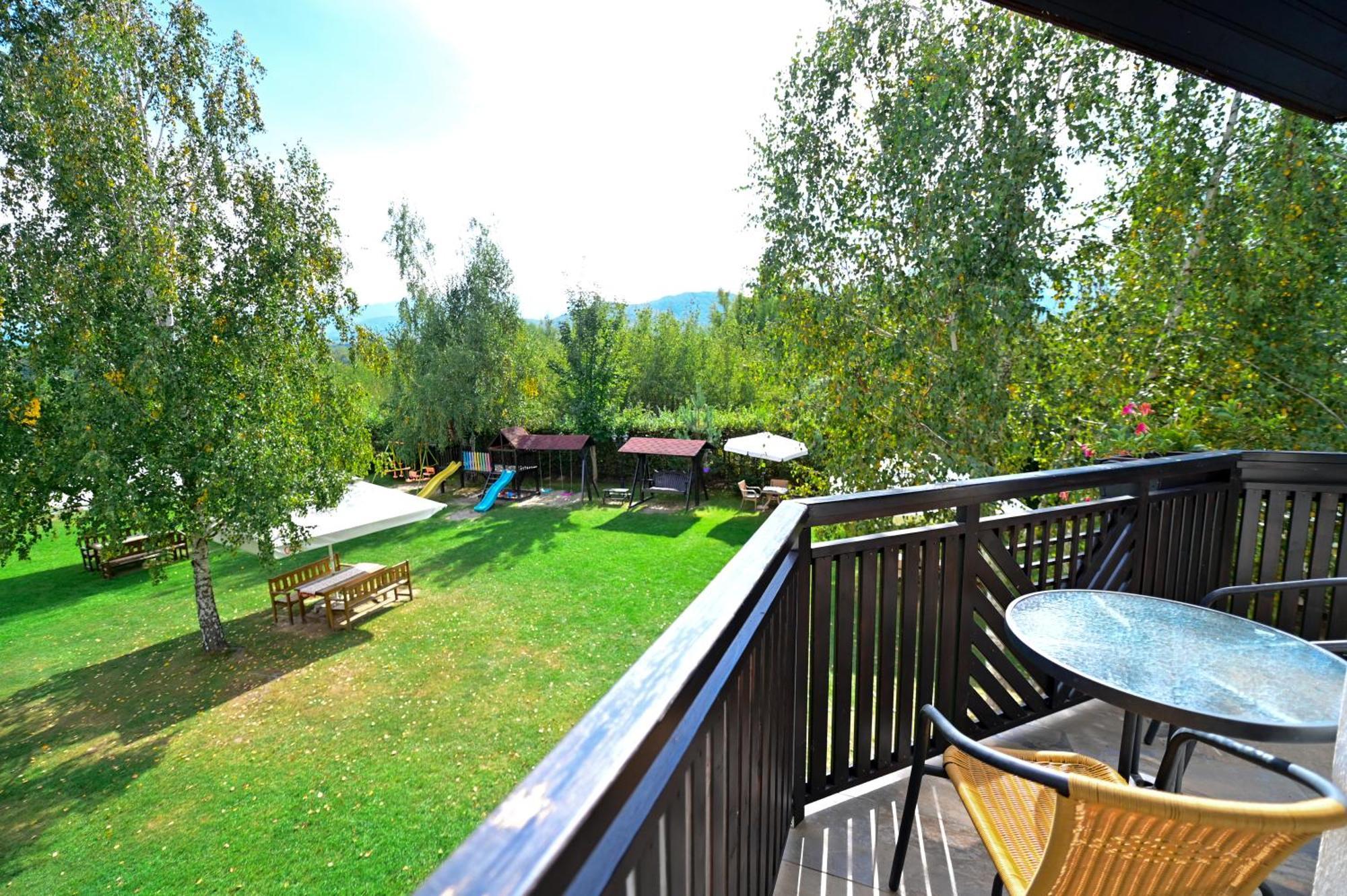 Natura Family Resort Avrig Exterior foto